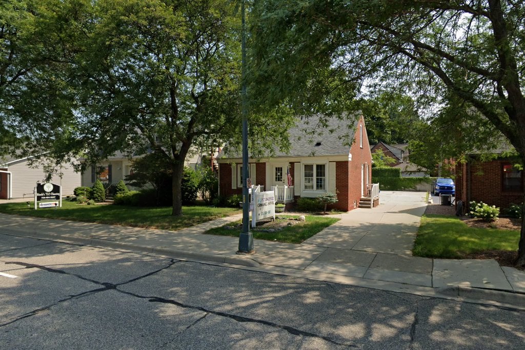 Colonial Veterinary Clinic