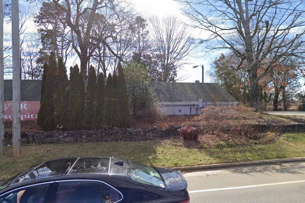 Deep River Veterinary Hospital