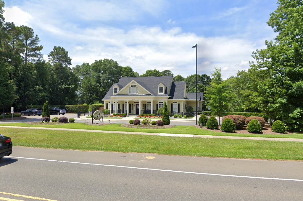 Hemlock Bluffs Animal Hospital