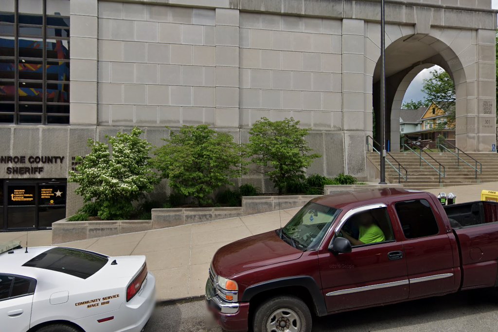 Monroe County Animal Management