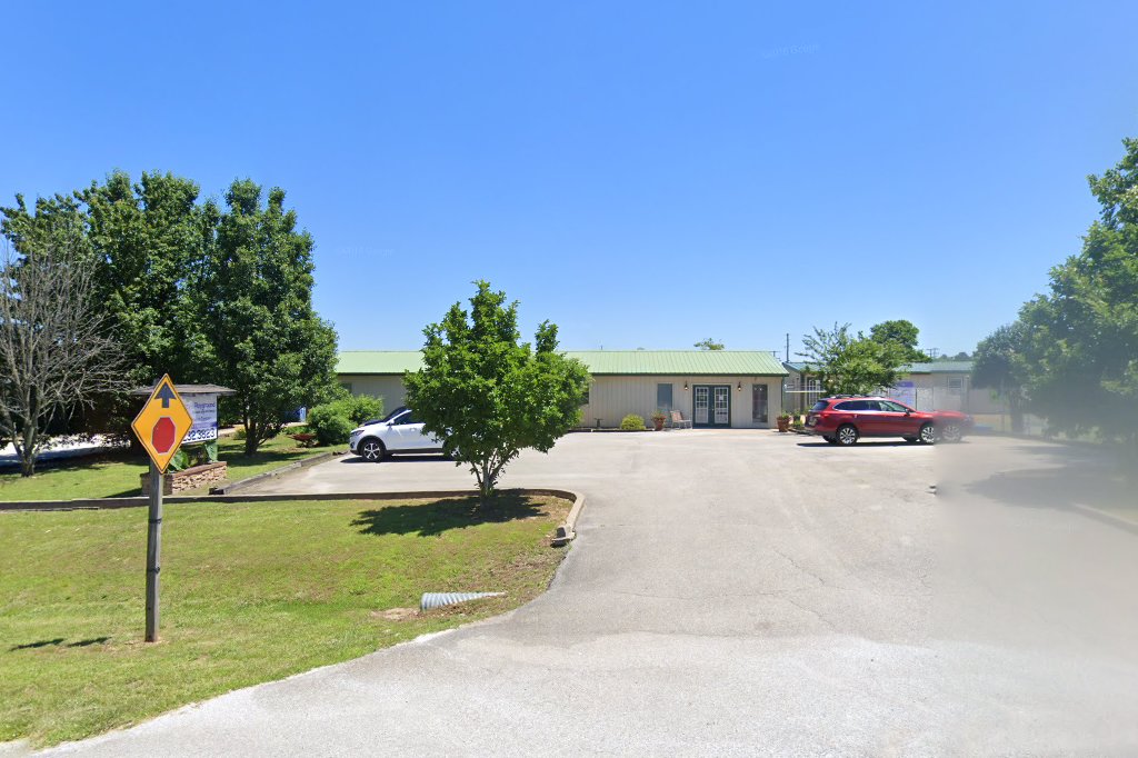 McCune Animal Hospital