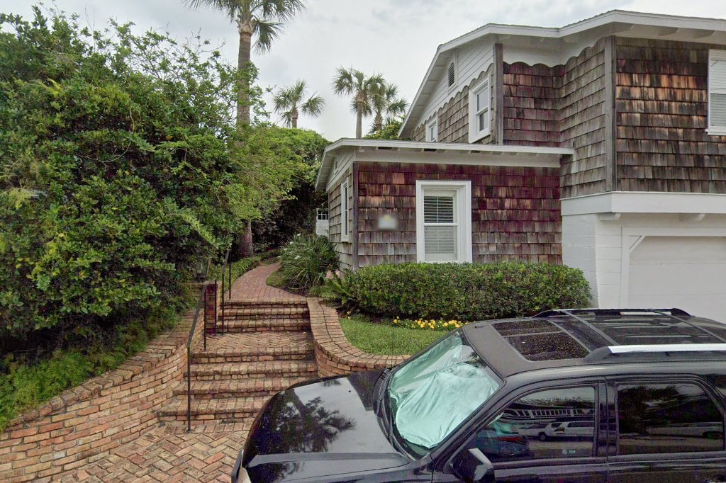 Stricklee 4 Birds Rescue