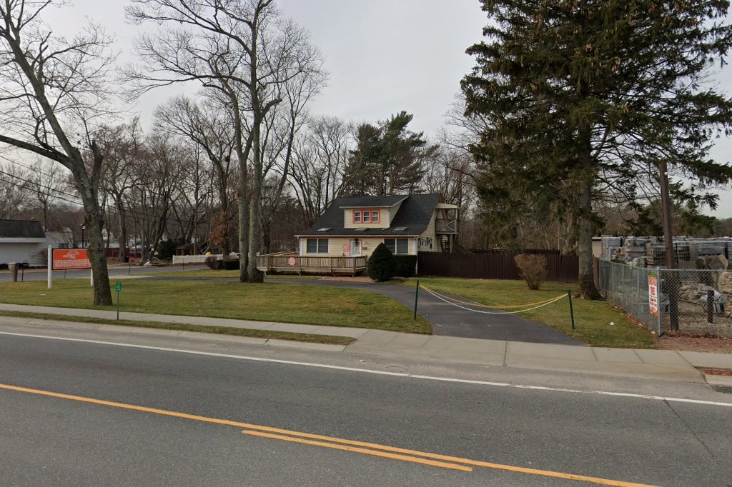 Coram Animal Hospital