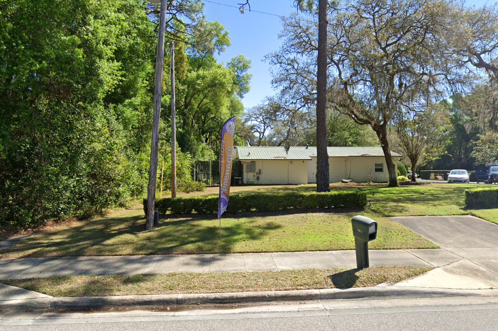 River Oaks Animal Hospital