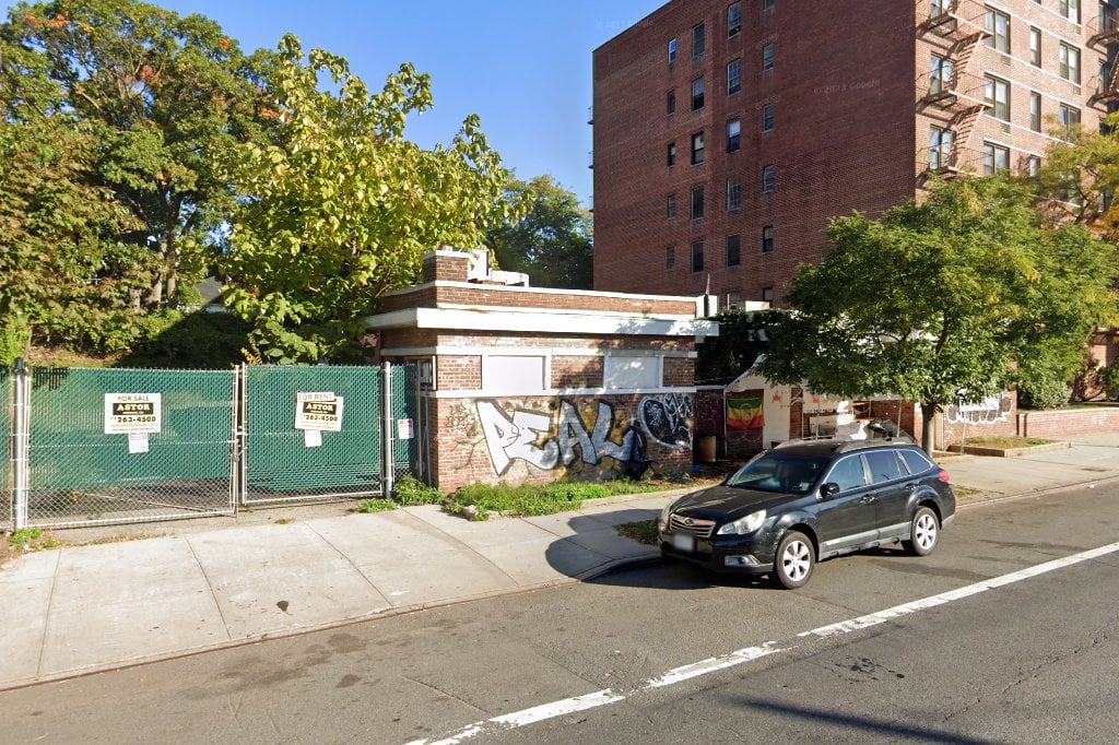 Estates Animal Hospital