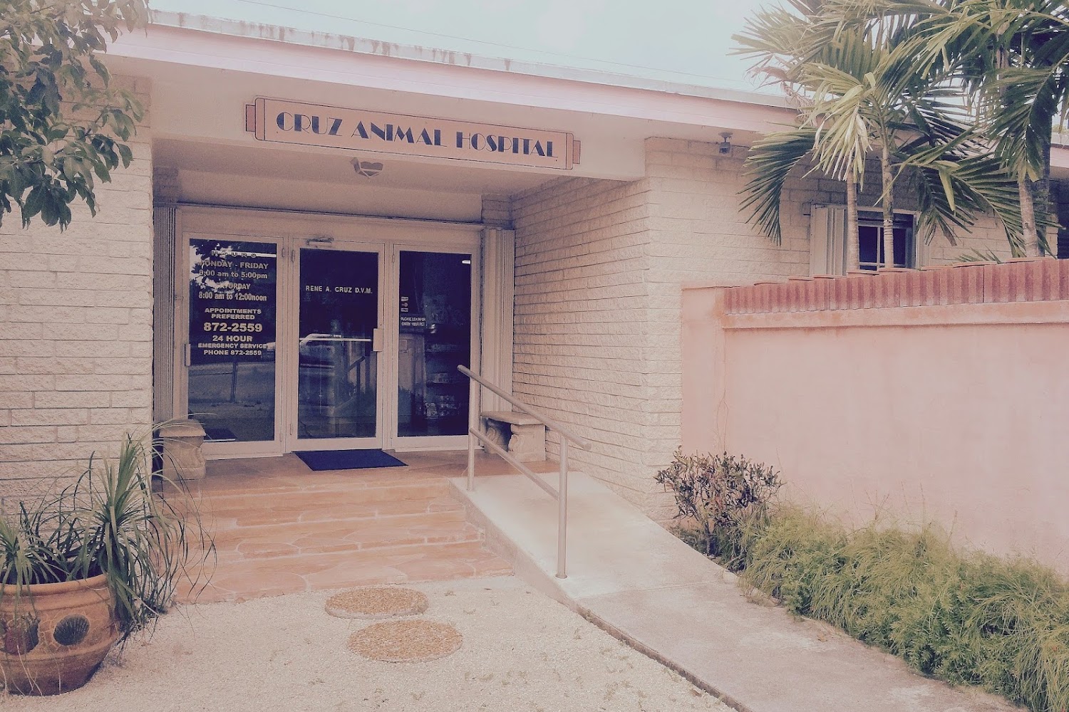 Cruz Animal Hospital