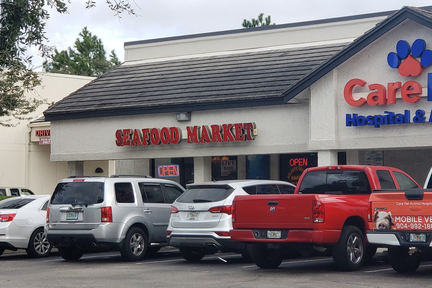 Care Pet Hospital and Resort