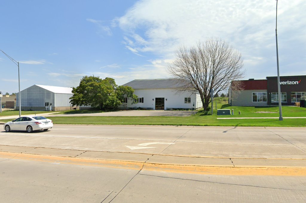 Avenue of the Saints Animal Hospital