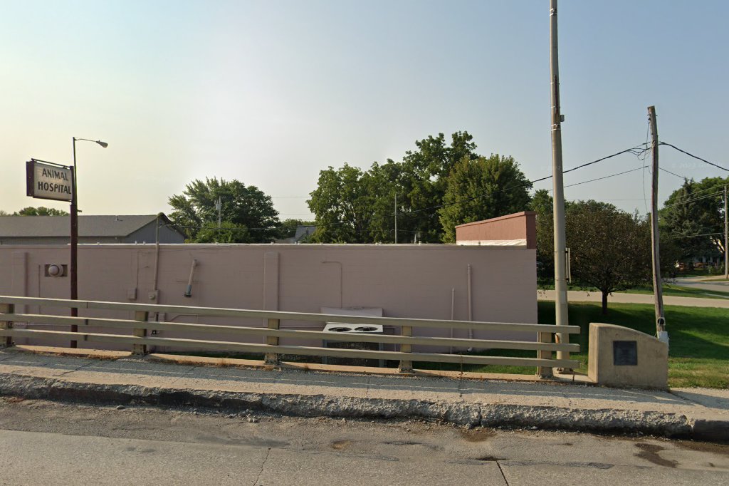 East Lawn Animal Hospital