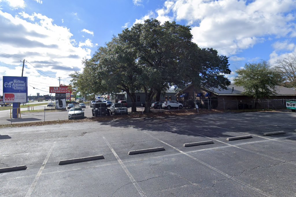 Highway 90 West Animal Hospital