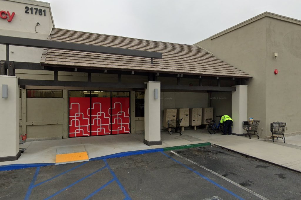 Serrano Animal & Bird Hospital