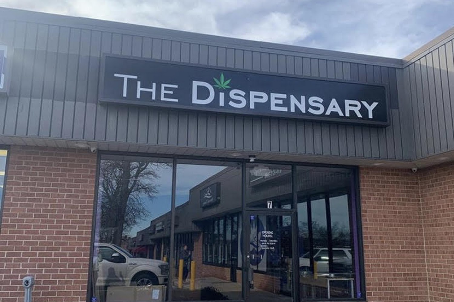 Feathers Scales & Tails Veterinary Hospital