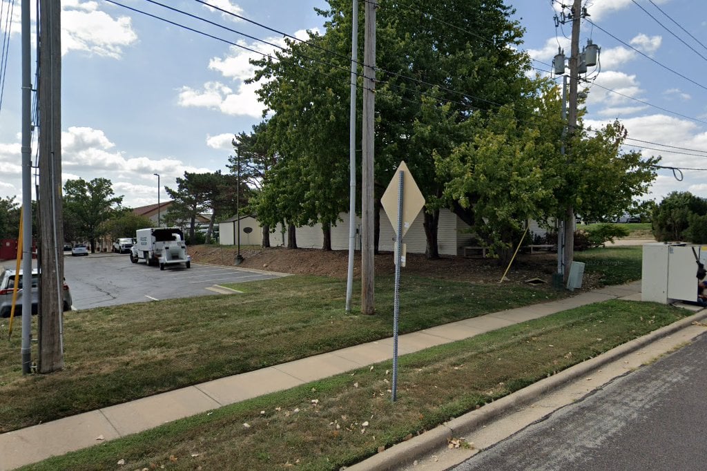 Metcalf 107 Animal Clinic