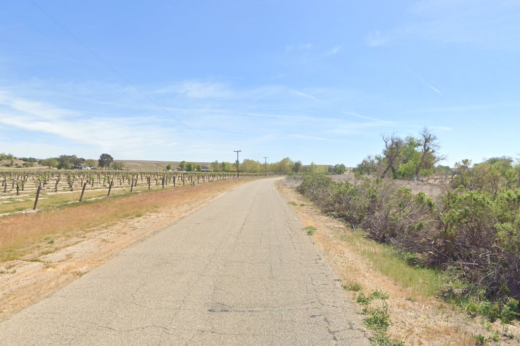 Adobe Veterinary Hospital