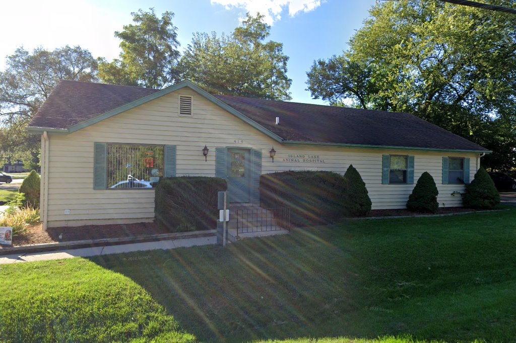 Island Lake Animal Hospital