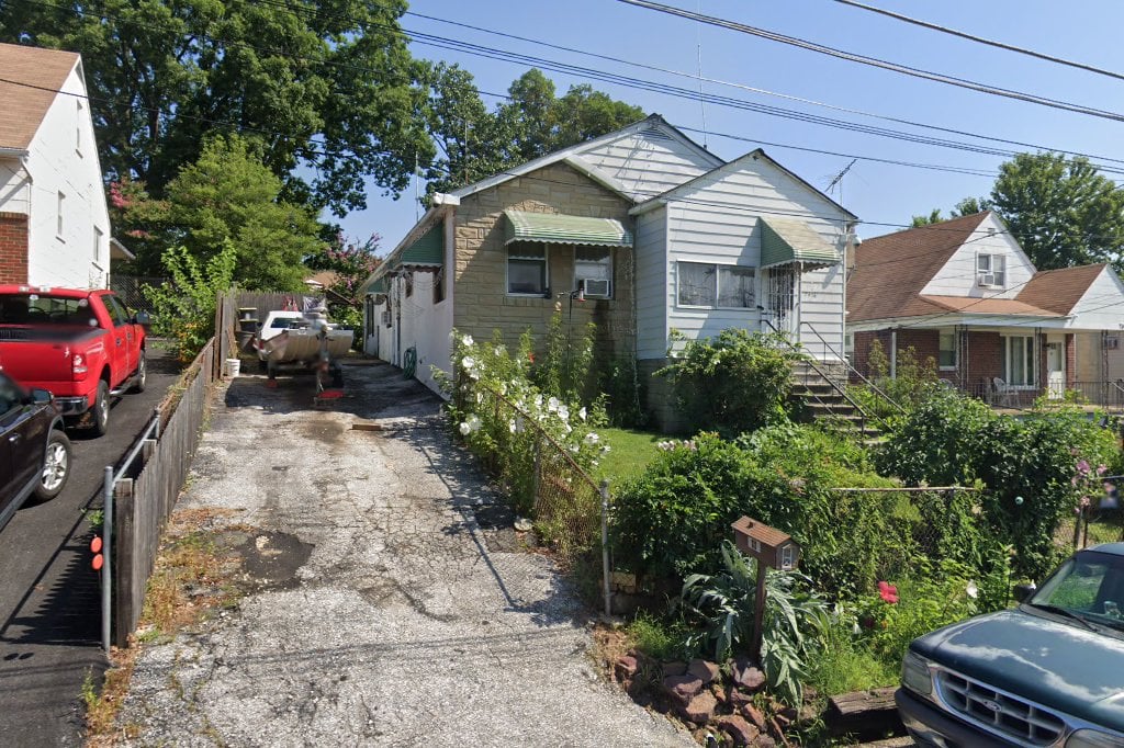 Huskies to Love-Siberian Husky Rescue Inc. of Maryland