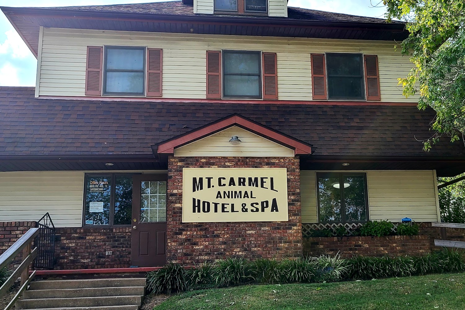 Mt Carmel Animal Hospital