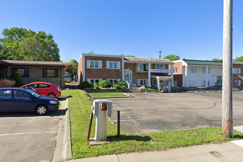 Larpenteur Animal Hospital