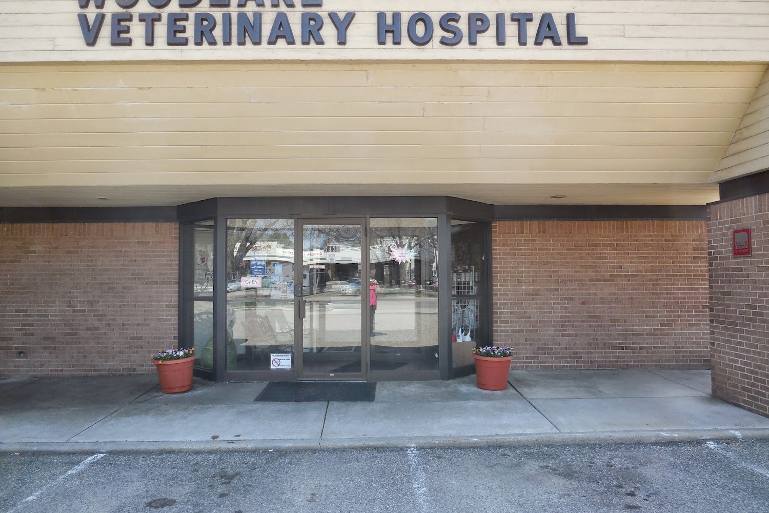 Woodlake Veterinary Hospital