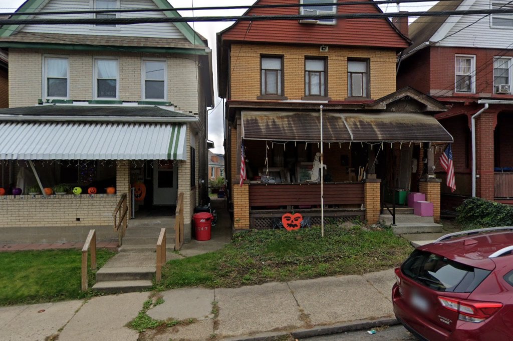 Hide-E-Hole Ferret Rescue, Inc.