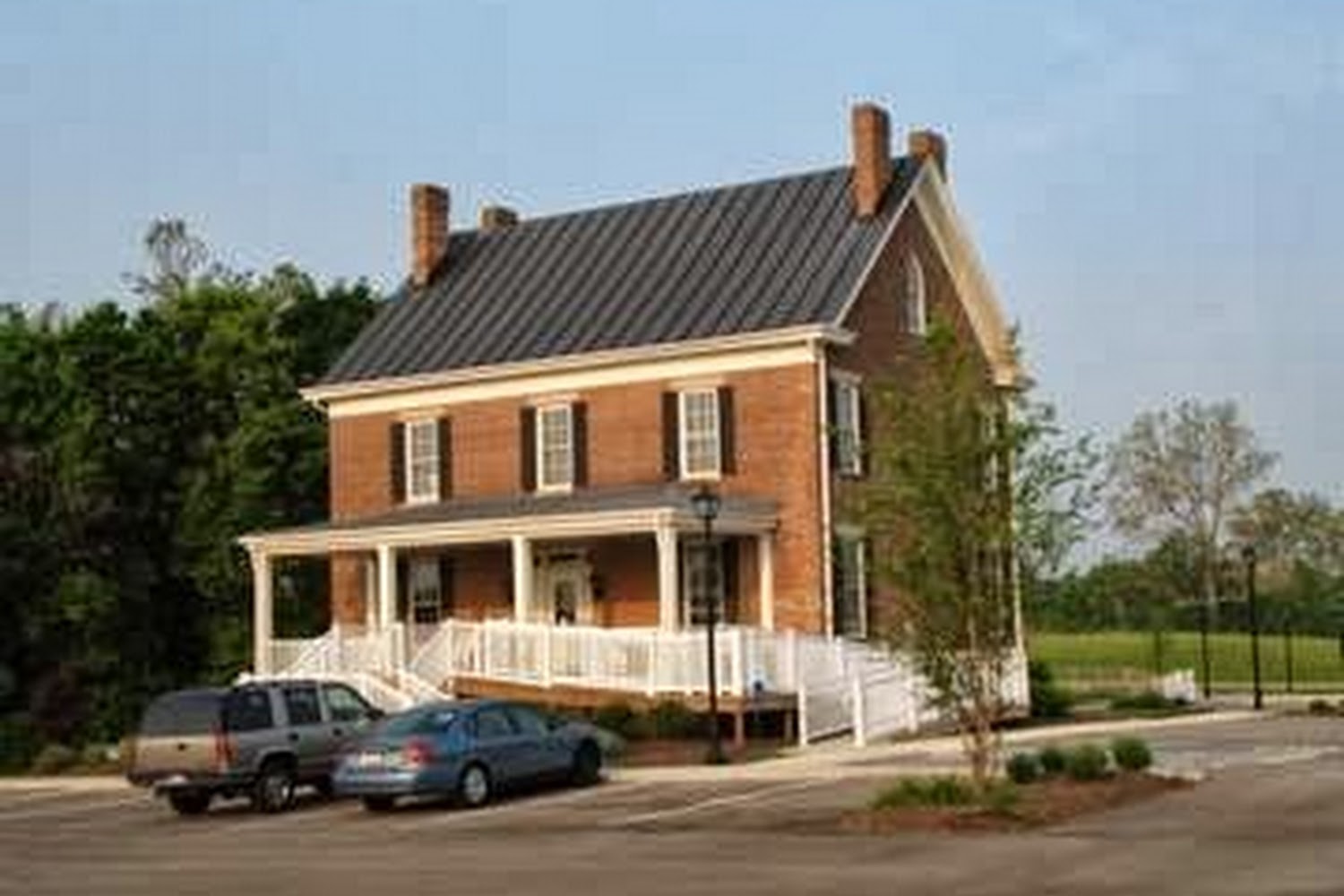 Baker House Animal Hospital