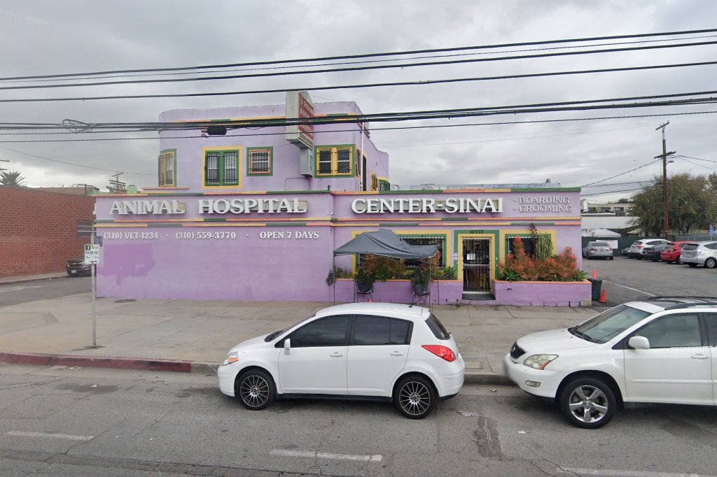 Center-Sinai Animal Hospital