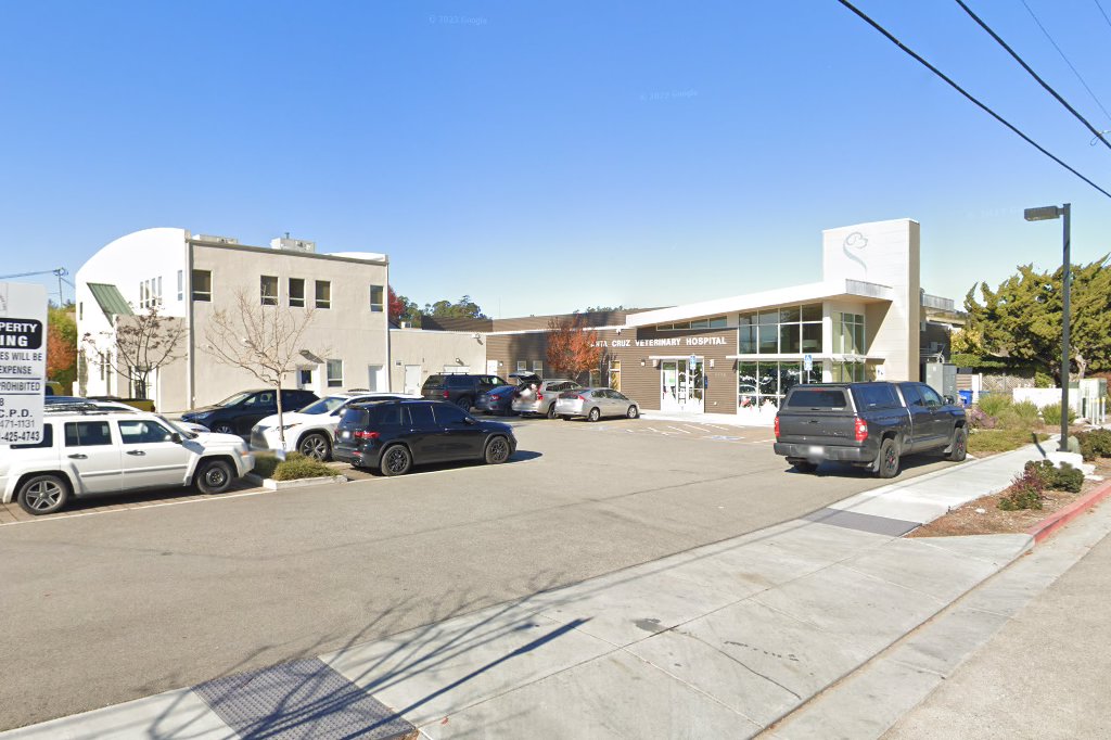 Santa Cruz Veterinary Hospital