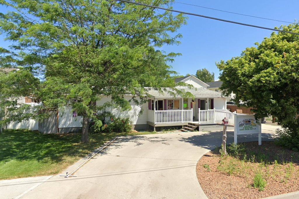 Four Paws Pet Adoptions