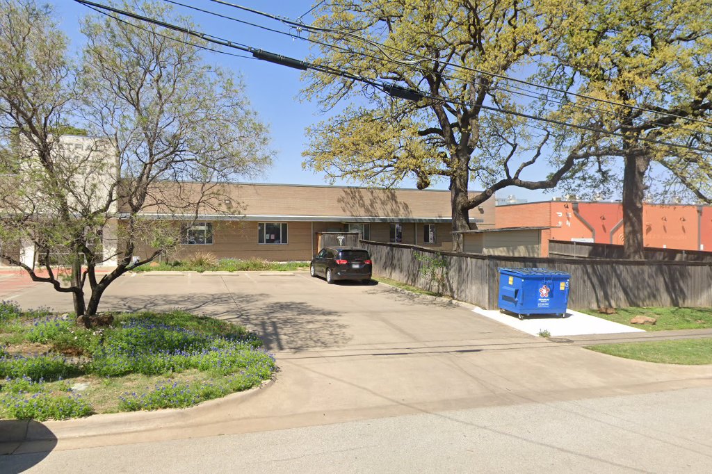 Veterinarian and Animal Hospital in Fort Worth