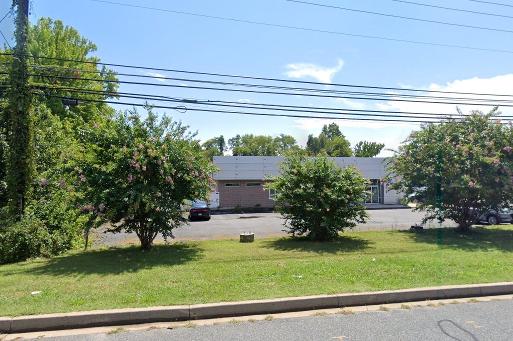 Lunas House Animal Care And Education Center