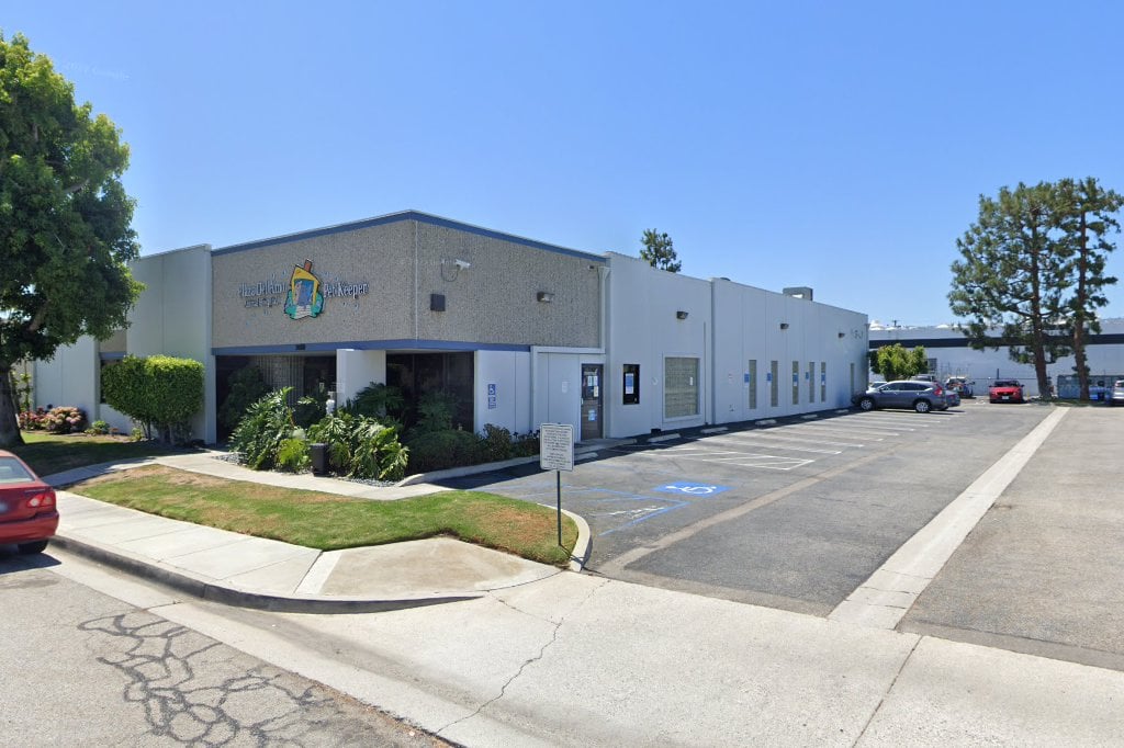 Plaza Del Amo Animal Hospital