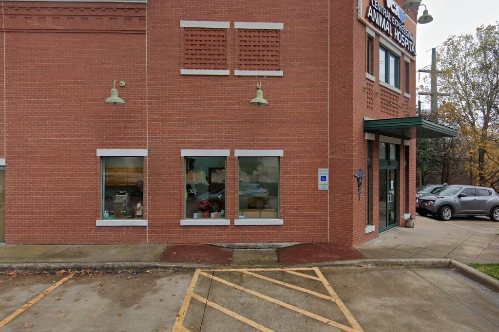 VCA Central Expressway Animal Hospital