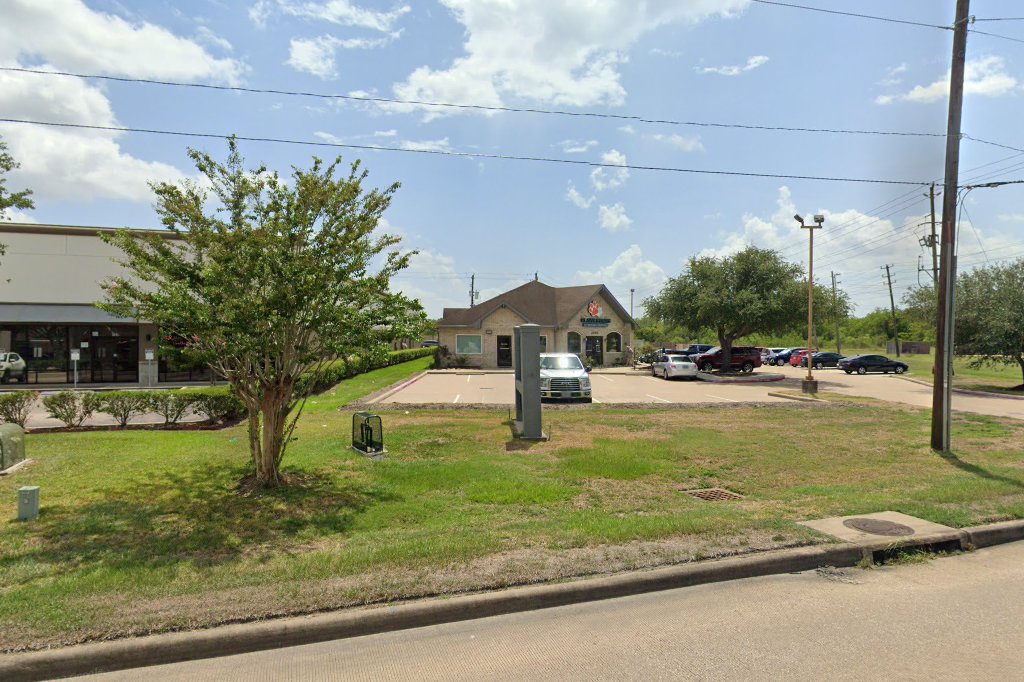 Claws & Paws Veterinary Hospital