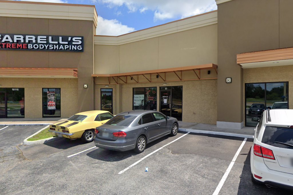 Stuebner Airline Veterinary Clinic