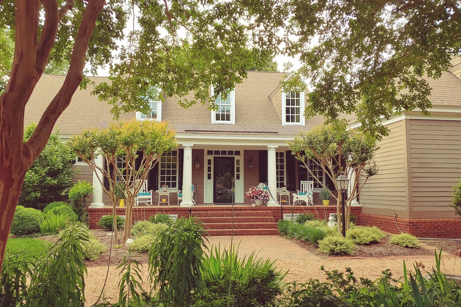 Southeastern Virginia Golden Retriever Rescue, Education, and Training, Inc.