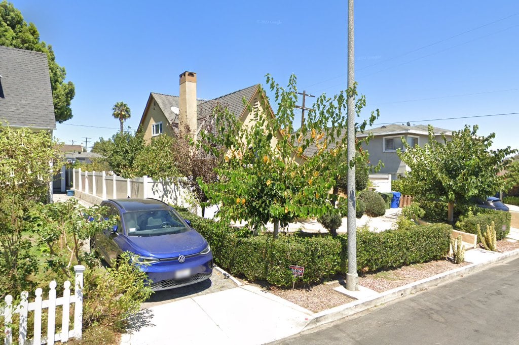 Pigs Without Partners