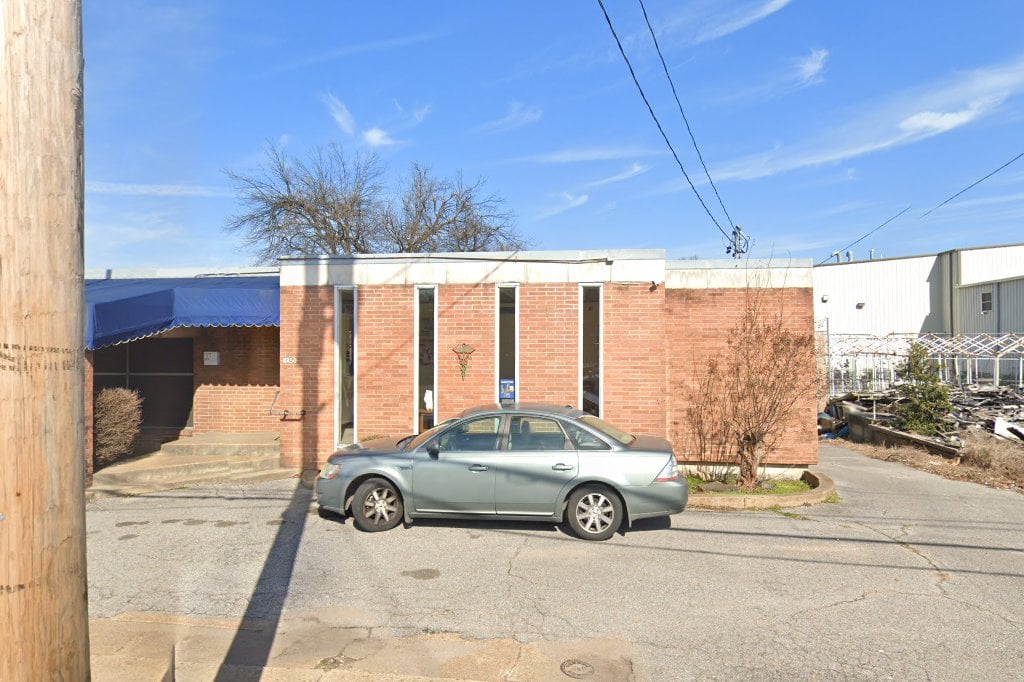 Summer Avenue Animal Hospital