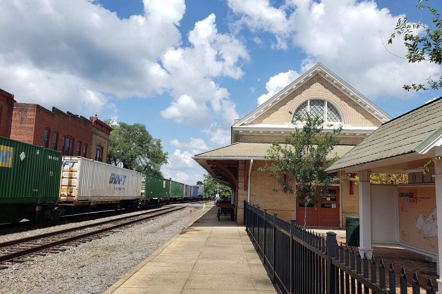 Rikki's Refuge Orange