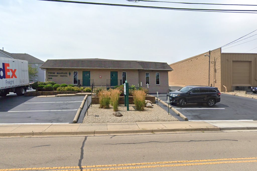 Twin Maples Veterinary Hospital