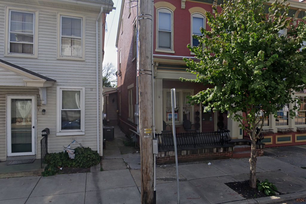 The Cocalico Cat & Gingham Dog Animal Hospital