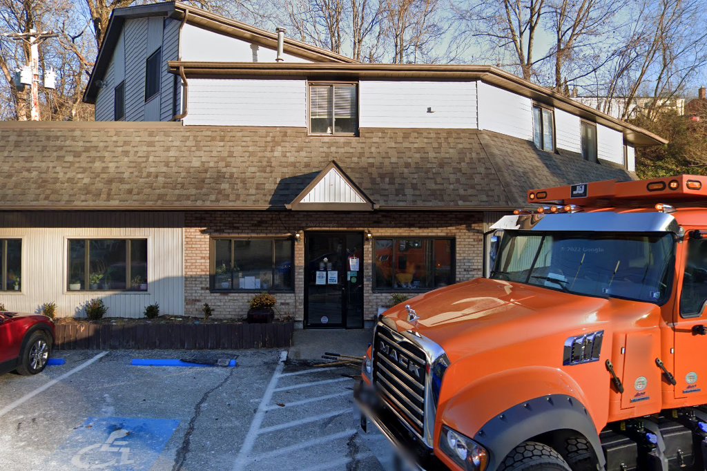 VCA Met Veterinary South Animal Hospital