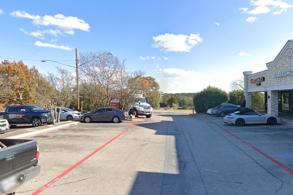 Crystal Mountain Animal Hospital