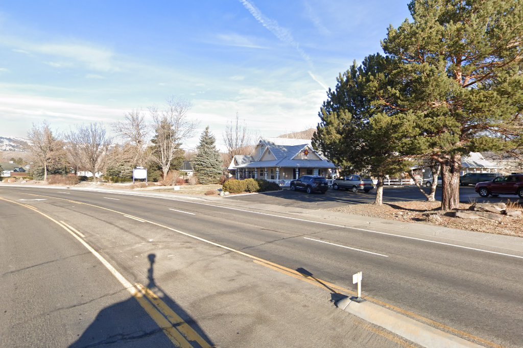 Lone Mountain Veterinary Hospital