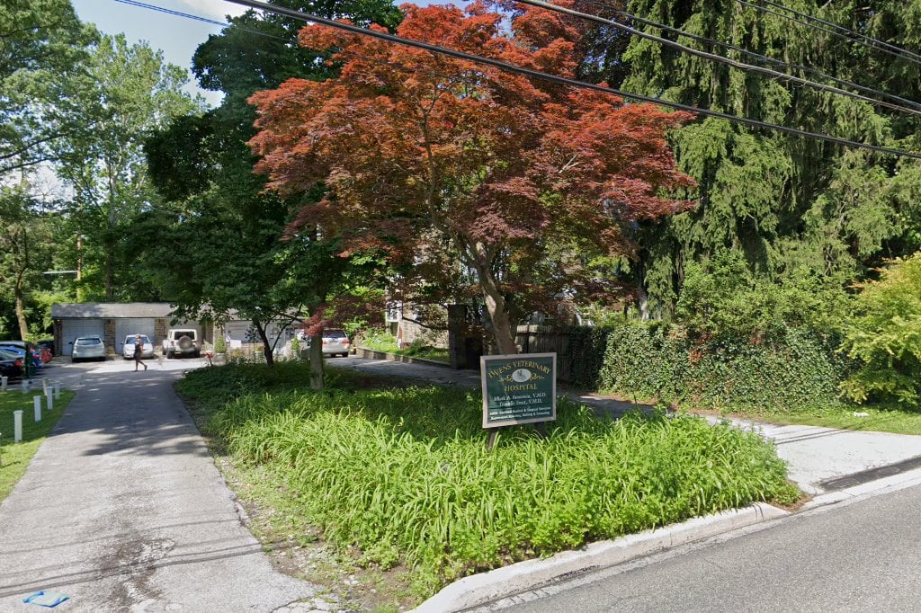 Ivens-Bronstein Veterinary Hospital