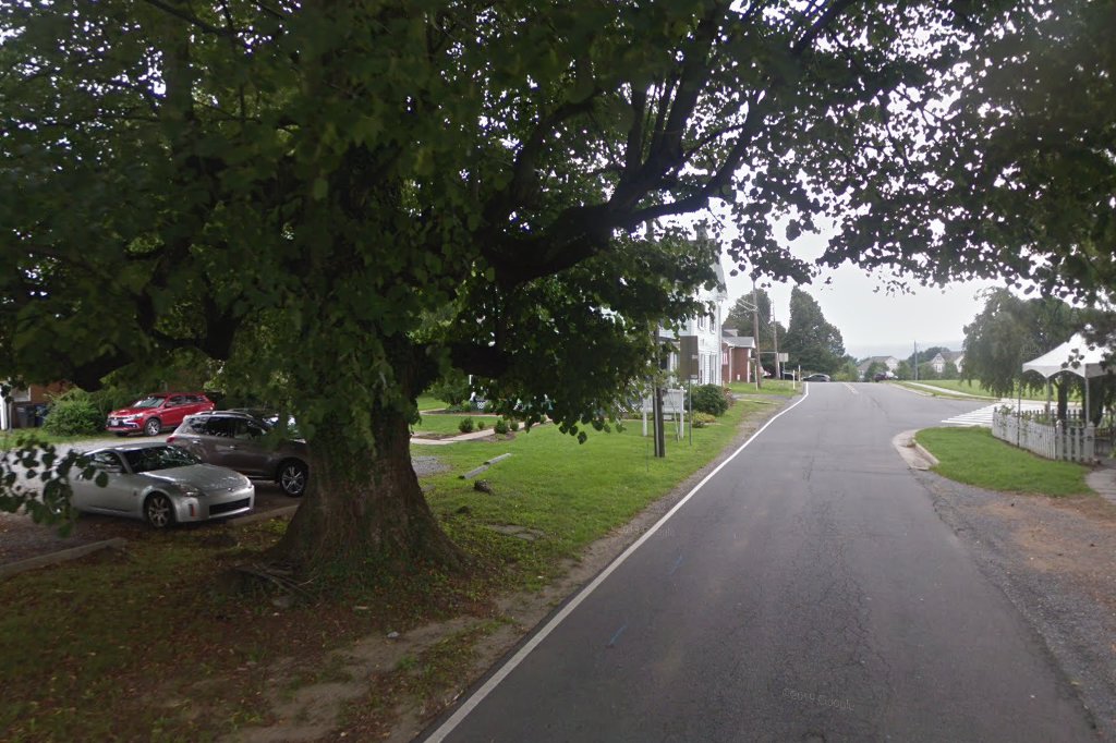 House Paws Animal Hospital - Lovettsville