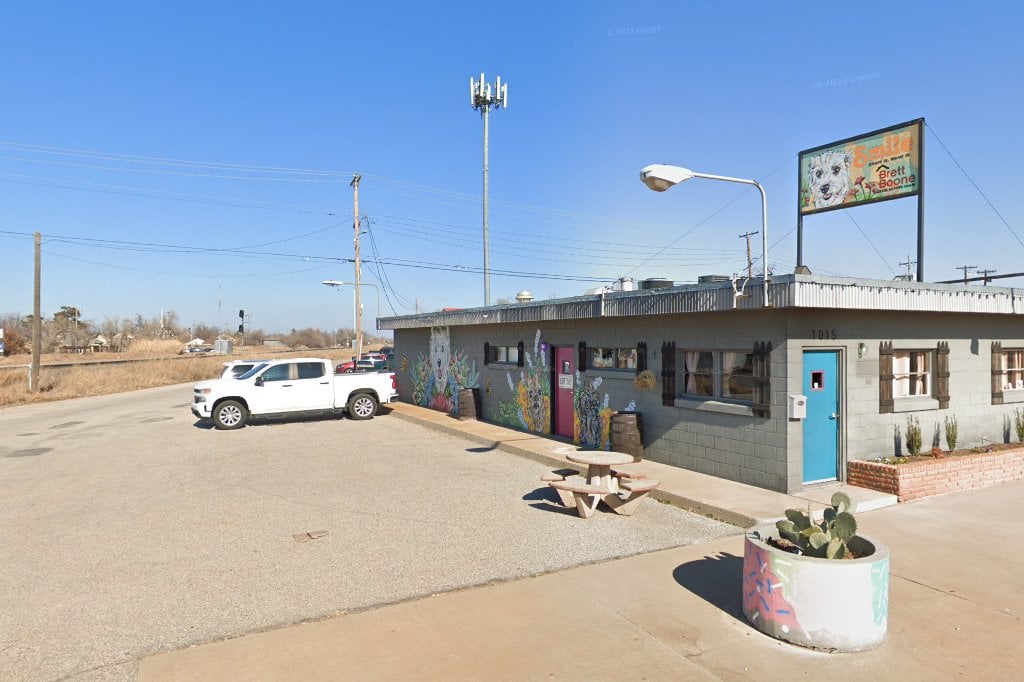 Leighton Animal Hospital