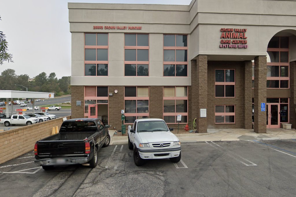 VCA Crown Valley Animal Hospital & Pet Hotel