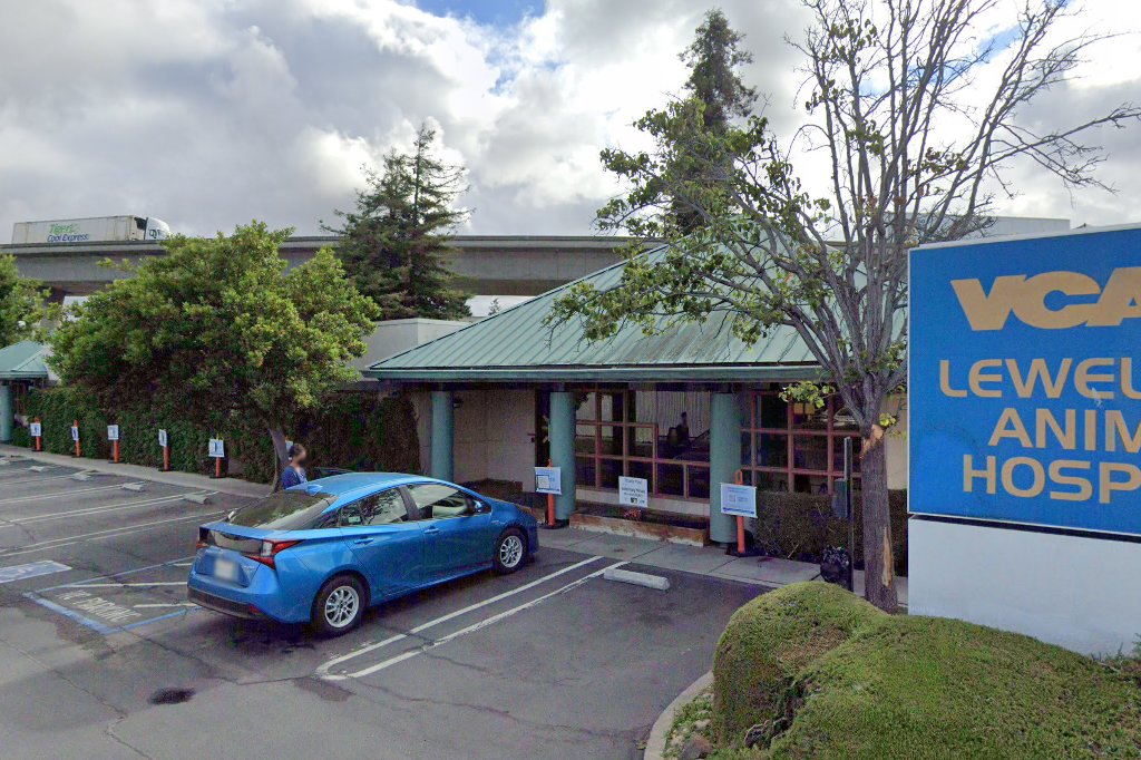 VCA Lewelling Animal Hospital